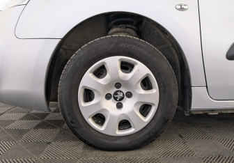 Подержанный автомобиль Peugeot Partner 2021 года (12 фото)