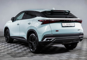 Подержанный автомобиль Omoda C5 2024 года (7 фото)