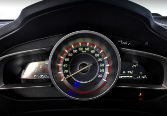 Подержанный автомобиль Mazda 3 Sedan 2014 года (13 фото)