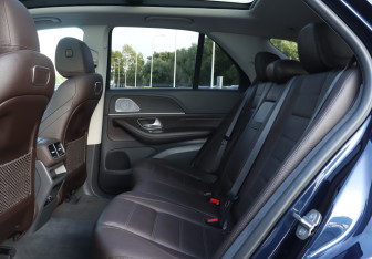 Подержанный автомобиль Mercedes-Benz GLE 2019 года (11 фото)