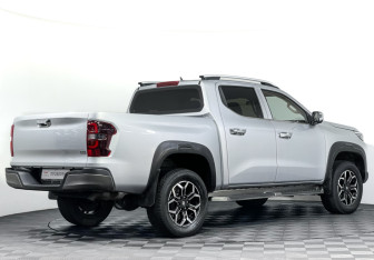 Подержанный автомобиль Changan Hunter Plus 2023 года (5 фото)