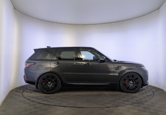 Подержанный автомобиль Land Rover Range Rover Sport 2022 года (4 фото)