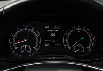 Подержанный автомобиль Skoda Karoq 2021 года (22 фото)