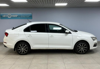 Подержанный автомобиль Skoda Rapid Liftback 2021 года (4 фото)