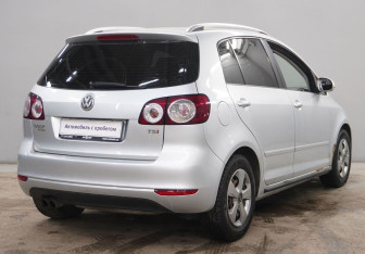 Подержанный автомобиль Volkswagen Golf Plus 2012 года (5 фото)