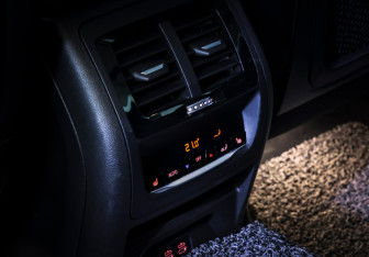 Подержанный автомобиль BMW X3 2022 года (12 фото)