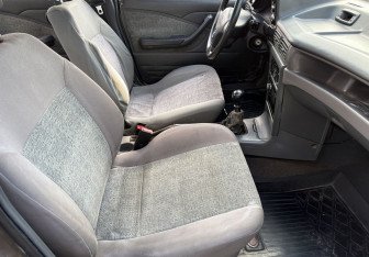 Подержанный автомобиль Daewoo Nexia Sedan 2004 года (9 фото)