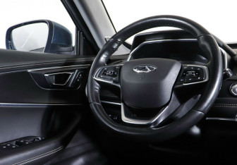 Подержанный автомобиль Chery Tiggo 8 2021 года (14 фото)