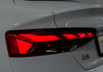 Подержанный автомобиль Audi A5 Liftback 2021 года (20 фото)