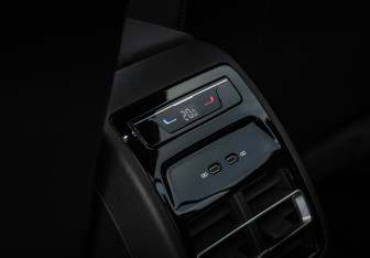 Подержанный автомобиль Volkswagen Tiguan 2024 года (21 фото)
