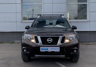 Подержанный автомобиль Nissan Terrano 2020 года (2 фото)
