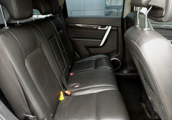 Подержанный автомобиль Chevrolet Captiva 2014 года (23 фото)