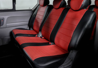 Подержанный автомобиль Hyundai H-1 2015 года (10 фото)
