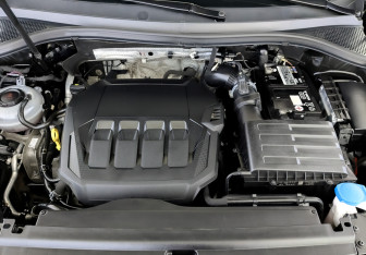 Подержанный автомобиль Volkswagen Tiguan 2021 года (9 фото)