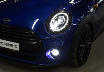 Подержанный автомобиль MINI Hatch 2018 года (24 фото)