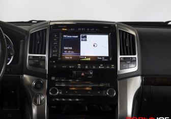 Подержанный автомобиль Toyota Land Cruiser Suv 2014 года (14 фото)