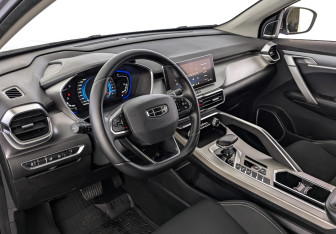 Подержанный автомобиль Geely Coolray 2023 года (15 фото)