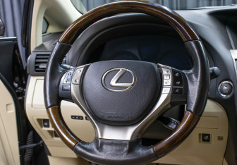 Подержанный автомобиль Lexus RX 2014 года (17 фото)