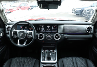 Подержанный автомобиль Tank 300 2024 года (12 фото)