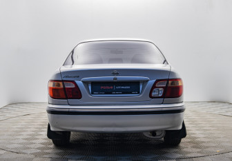 Подержанный автомобиль Nissan Almera Sedan 2002 года (4 фото)