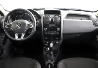 Подержанный автомобиль Renault Duster 2020 года (6 фото)