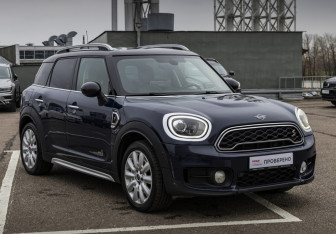 Подержанный автомобиль MINI Countryman 2019 года (3 фото)