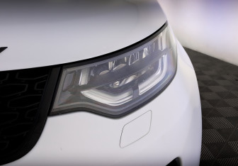 Подержанный автомобиль Land Rover Discovery 2020 года (17 фото)