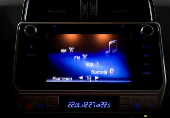 Подержанный автомобиль Toyota Land Cruiser Prado 2019 года (14 фото)