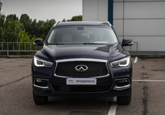 Подержанный автомобиль Infiniti QX60 2019 года (2 фото)