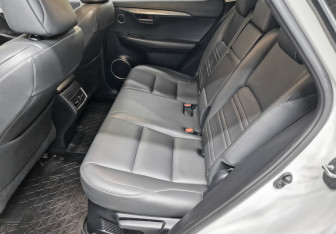 Подержанный автомобиль Lexus NX 2016 года (12 фото)