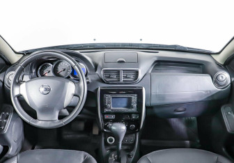 Подержанный автомобиль Nissan Terrano 2016 года (11 фото)