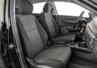 Подержанный автомобиль Kia Rio Hatchback 2020 года (23 фото)