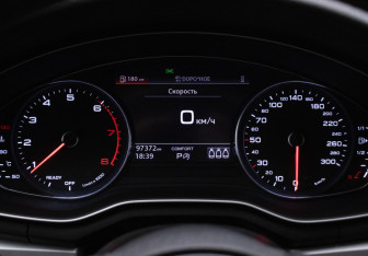 Подержанный автомобиль Audi A5 Liftback 2021 года (12 фото)