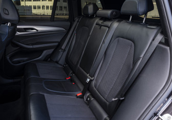Подержанный автомобиль BMW X3 2019 года (15 фото)