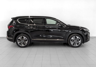 Подержанный автомобиль Hyundai Santa Fe 2020 года (4 фото)