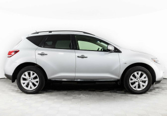 Подержанный автомобиль Nissan Murano Suv 2015 года (4 фото)