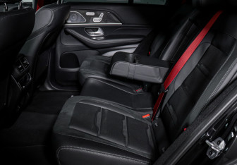 Подержанный автомобиль Mercedes-Benz GLE AMG 2024 года (10 фото)
