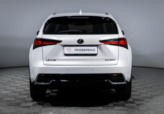 Подержанный автомобиль Lexus NX 2017 года (6 фото)