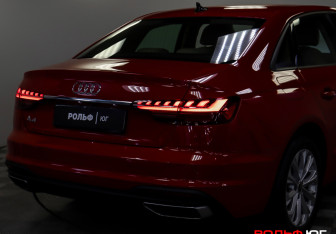 Подержанный автомобиль Audi A4 Sedan 2022 года (33 фото)