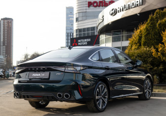 Подержанный автомобиль Chery Arrizo 8 2023 года (4 фото)