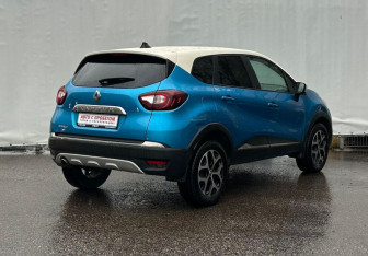 Подержанный автомобиль Renault Kaptur 2016 года (5 фото)