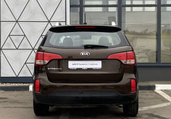 Подержанный автомобиль Kia Sorento 2019 года (6 фото)