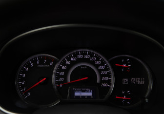 Подержанный автомобиль Nissan Teana 2012 года (9 фото)
