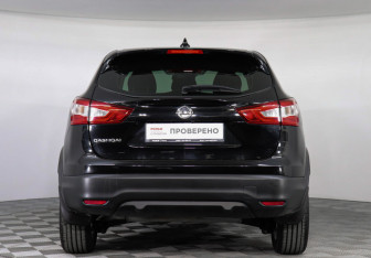 Подержанный автомобиль Nissan Qashqai 2018 года (6 фото)