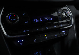 Подержанный автомобиль Hyundai Santa Fe 2018 года (12 фото)