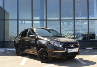 Подержанный автомобиль LADA (ВАЗ) Granta Sedan 2019 года (3 фото)