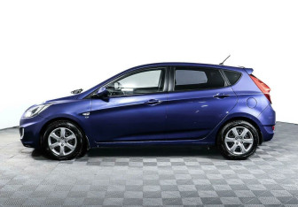 Подержанный автомобиль Hyundai Solaris Hatchback 2012 года (3 фото)