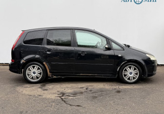 Подержанный автомобиль Ford C-MAX 2007 года (4 фото)