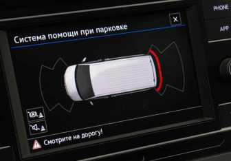 Подержанный автомобиль Volkswagen Caravelle 2021 года (14 фото)