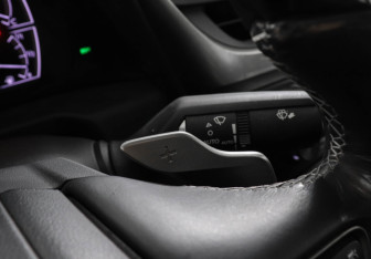 Подержанный автомобиль Lexus ES 2019 года (15 фото)